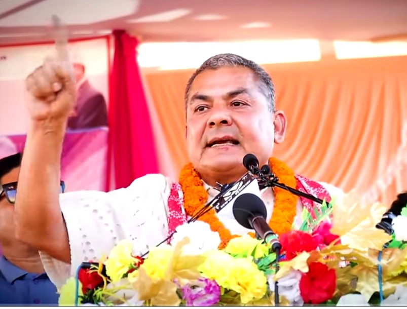 मेडिकल व्यवसायी दुर्गा प्रसाईं पक्राउ