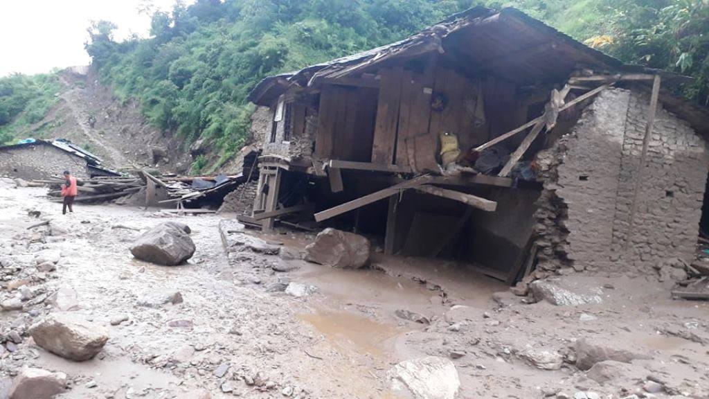 बाढी र पहिरोका कारण देशभर ७० जनाको मृत्यु