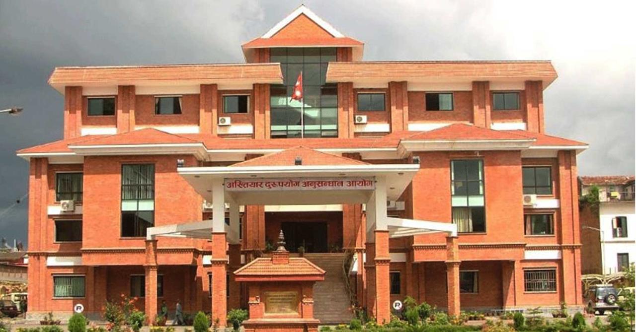 राष्ट्रिय किताबखानाका शाखा अधिकृत तीन लाख घुससहित पक्राउ