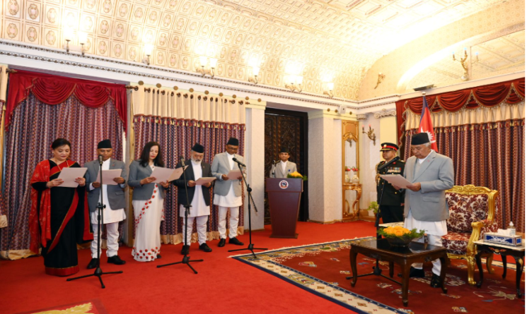 राष्ट्रपति समक्ष पद तथा गोपनियताको सपथ नवनियुक्त पाँच राजदुतहरुले लिए